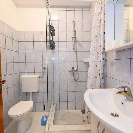 Galeb Апартаменты Блаце