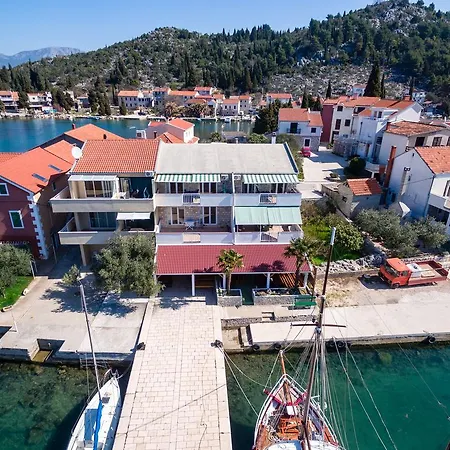 Galeb *